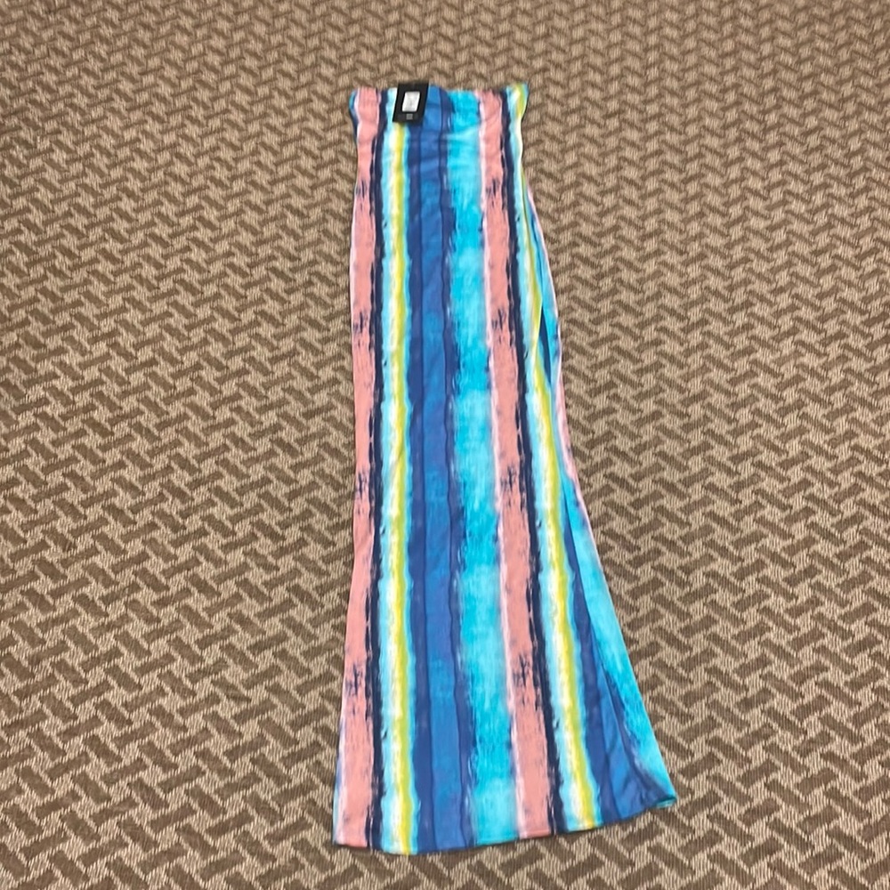 Fashion Nova Look me up and Down maxi dress